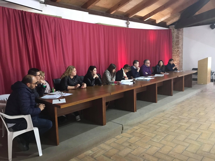 «Comune di Serra allo sfascio per colpa dell’amministrazione Rosi»