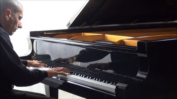 Il doppio concerto del pianista Lucio Grimaldi chiude il Festival “Armonie della Magna Graecia”