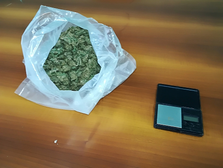 Oltre 200 grammi di marijuana in un casolare, arrestato 19enne di Serra