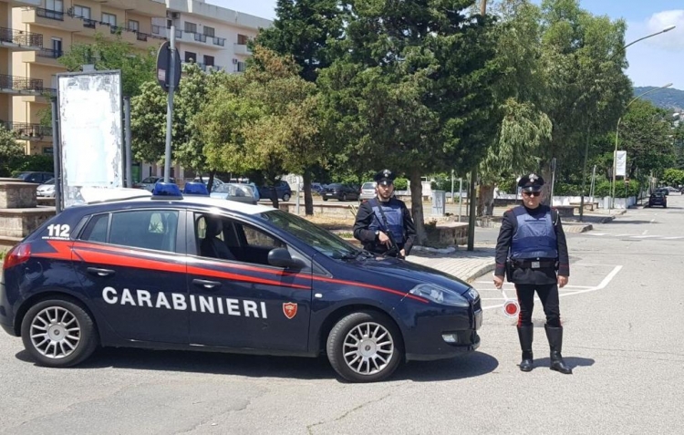 Stalking e maltrattamenti in famiglia nel Soveratese, 2 arresti dei carabinieri