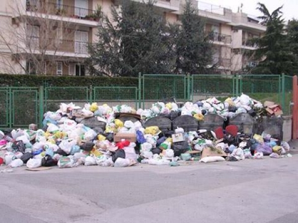 Dalila Nesci (M5S): ‘Un tavolo tecnico per l’emergenza rifiuti in provincia di Vibo’
