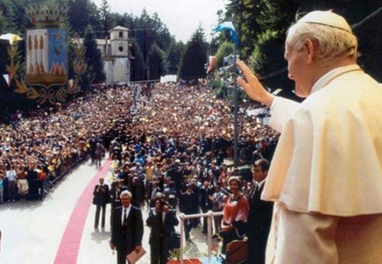Catanzaro, tutto pronto per la celebrazione del 35° anniversario della visita di Papa Wojtyla in Calabria