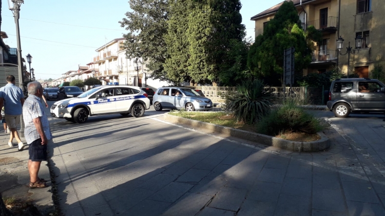 Serra, il Covid non ferma i visitatori: boom di presenze, chiuso viale Certosa