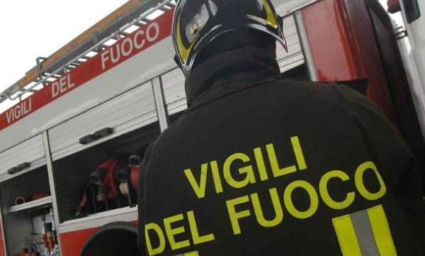 Incendiate 4 autovetture nella notte nel Vibonese