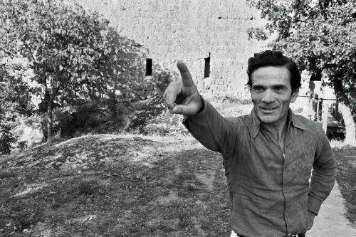 Pier Paolo Pasolini, 1974 (foto di Gideon Bachmann, © Archivio Cinemazero Images, Pordenone)