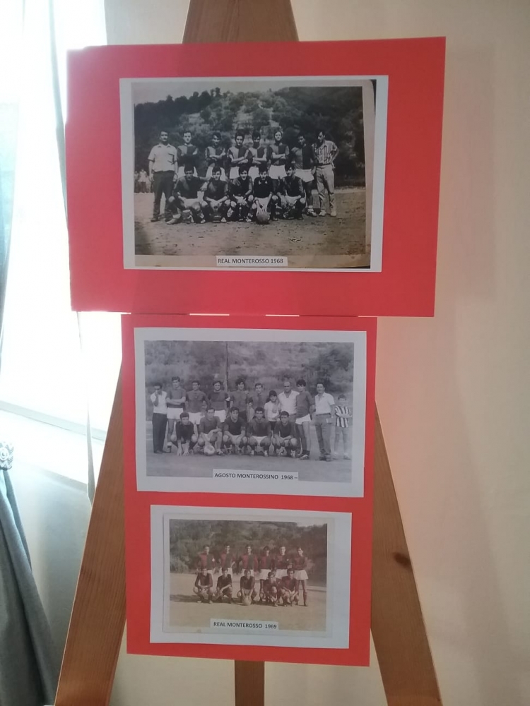 Successo a Monterosso per la mostra fotografica sul calcio degli anni ’60, ’70 e ‘80