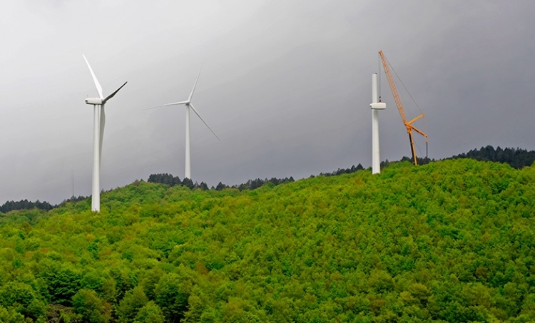 Un altro Parco eolico nelle Serre, 23 aerogeneratori tra Simbario e Torre di Ruggiero