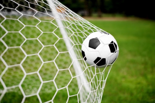 Un torneo di calcio tra partiti e associazioni del Vibonese per far vincere la solidarietà