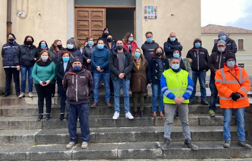 Lsu-lpu senza stipendio da mesi: a Serra sindaco e assessori si autosospendono le indennità