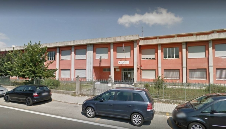 Serra, mancanza di energia elettrica e vulnerabilità sismica: scuola media chiusa per quattro giorni