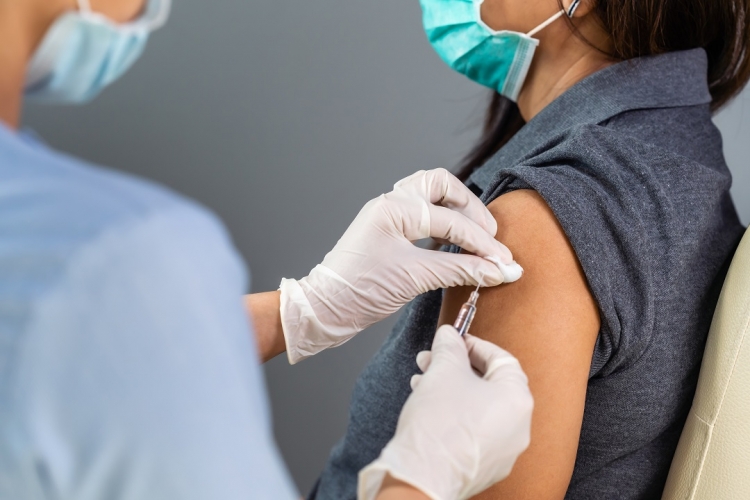 L’Asp di Vibo dovrà restituire i vaccini anti-Covid e i sindaci si ribellano