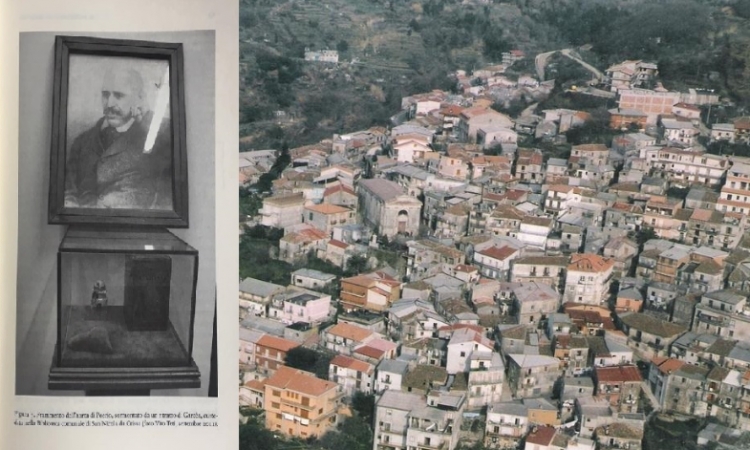 Nel riquadro una foto di Vito Teti con il frammento dell&#039;aorta di Poerio, sormontato da un ritratto di Garcea, custodito nella Biblioteca di San Nicola