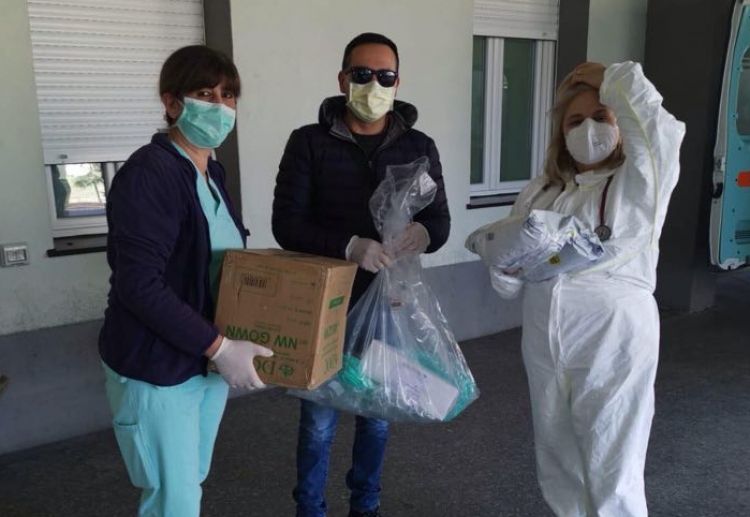 Serra, un gruppo di amanti del fuoristrada dona dispositivi di protezione all&#039;ospedale &quot;San Bruno&quot;
