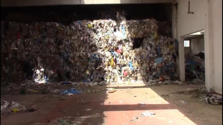 Sversamenti illeciti di rifiuti, due persone indagate a Vibo