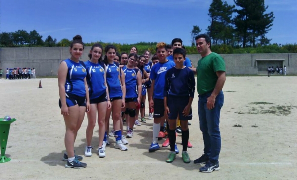 Volley e calcio a 5, i ragazzi del &#039;Larussa&#039; di Serra trionfano ai giochi studenteschi - LE FOTO