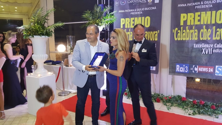 L’imprenditrice sorianese Maria Teresa Raffaele premiata all’evento “La Calabria che lavora”